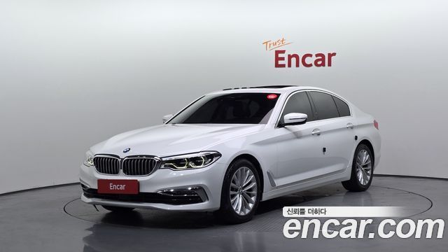 BMW 5 Series G30 520d Luxury Special Edition - фото 0