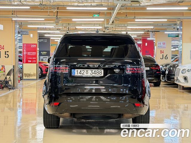 Land Rover Discovery P360 R-Dynamic SE - фото 3