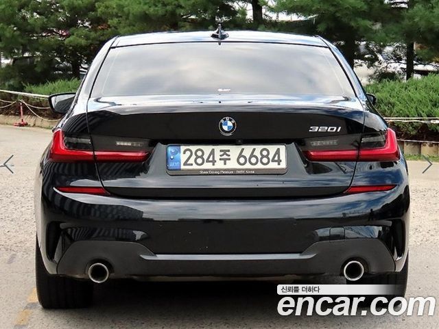 BMW 3 Series G20 320i M Sport - фото 4