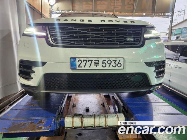Land Rover Range Rover Velar 2.0 P250 R-Dynamic SE - фото 0
