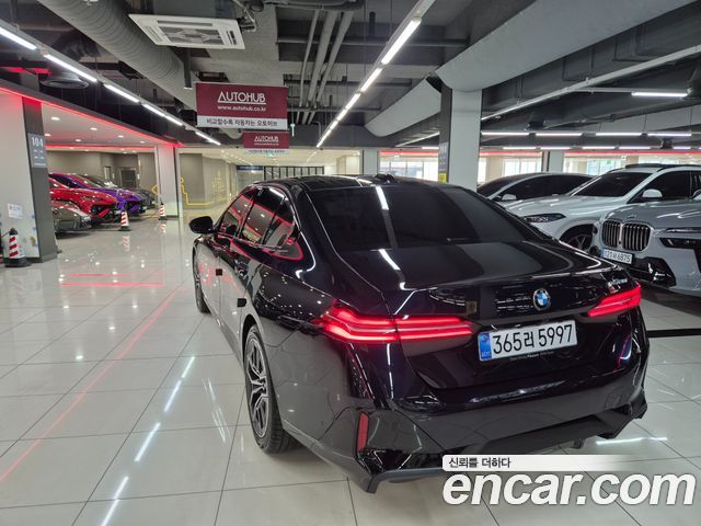 BMW 5 Series G60 520i M Sport - фото 4