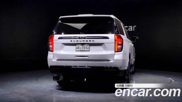 Chevrolet Surburban 5.3 - фото 3