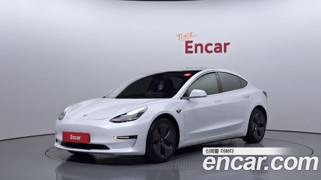 Tesla Model 3 Long Range AWD - фото 0