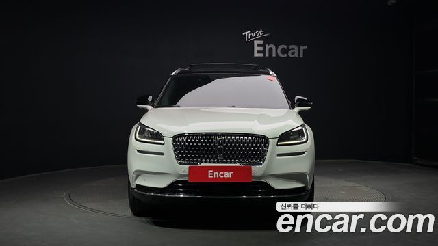 Lincoln Corsair 2.0 Reserve AWD - фото 2