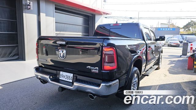 Dodge Ram Pick Up 5.7 - фото 1