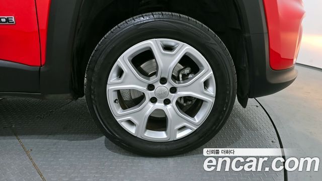 Jeep Renegade 2.4 Limited AWD - фото 4