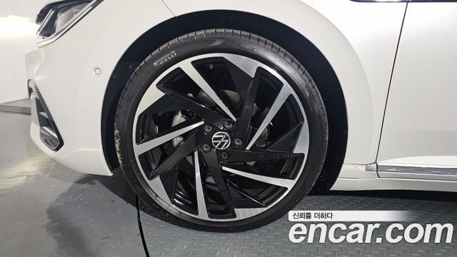 Volkswagen Arteon 2.0 TDI R-LIINE 4Motion - фото 4