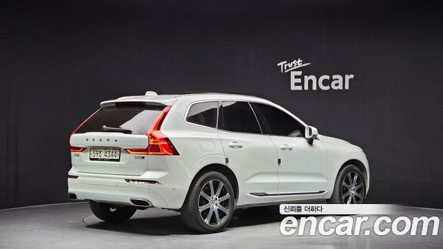 Volvo XC60 2-го поколения D5 Inscription - фото 1