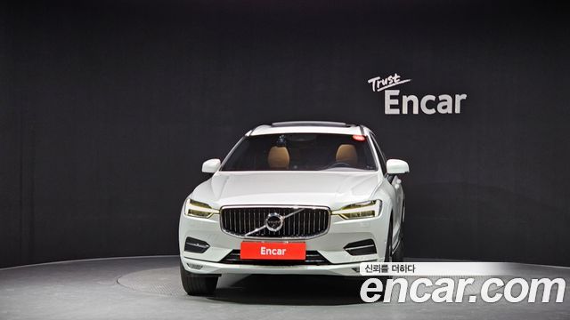 Volvo XC60 2-го поколения D5 Inscription - фото 2