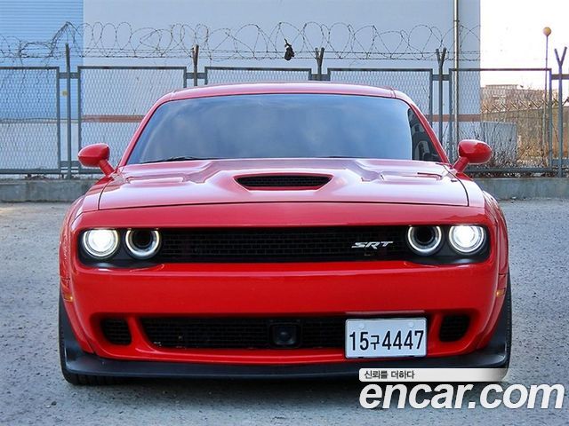 Dodge Challenger 6.4 - фото 1