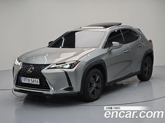 Lexus UX 2.0 2WD - фото 0