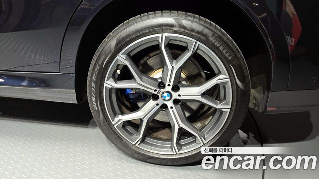 BMW X6 G06 xDrive40i M Sport - фото 4