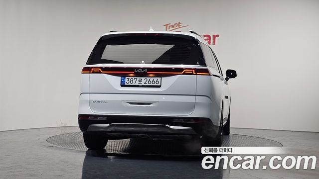 Kia Carnival 4-го поколения Gasoline 7-Seater Signature - фото 3