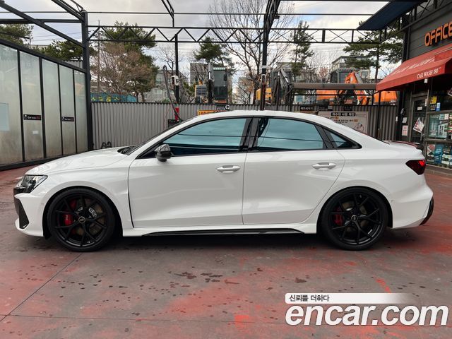 Audi RS3 2.5 TFSI Quattro Carbon Edition - фото 4