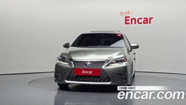 Lexus CT200h 1.8 Supreme ZWA10 - фото 2