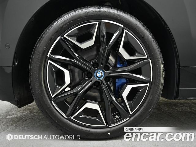 BMW iX xDrive50 Sports Plus - фото 4
