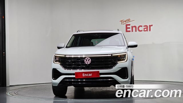 Volkswagen Atlas 2.0 TSI R-LINE 6-Seater - фото 2
