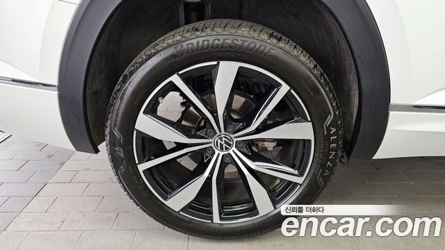 Volkswagen Atlas 2.0 TSI R-LINE 6-Seater - фото 4