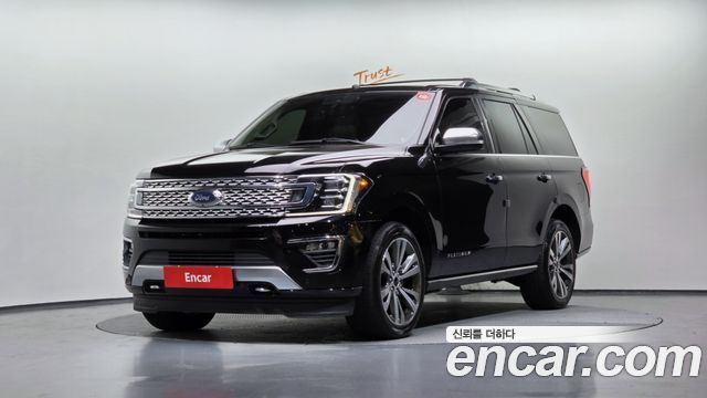 Ford Expedition Platinum 4WD 7Seater - фото 0