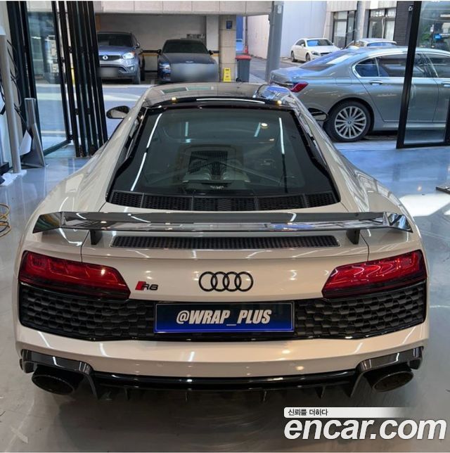 Audi R8 5.2 V10 Performance Coupe - фото 4