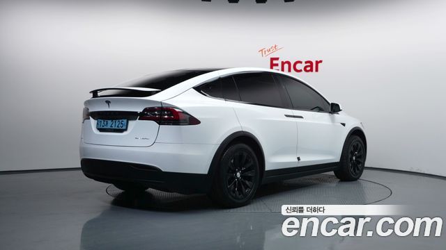 Tesla Model X Long Range - фото 1