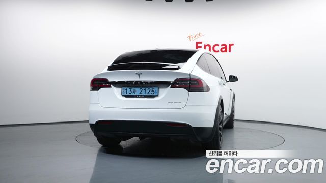Tesla Model X Long Range - фото 3