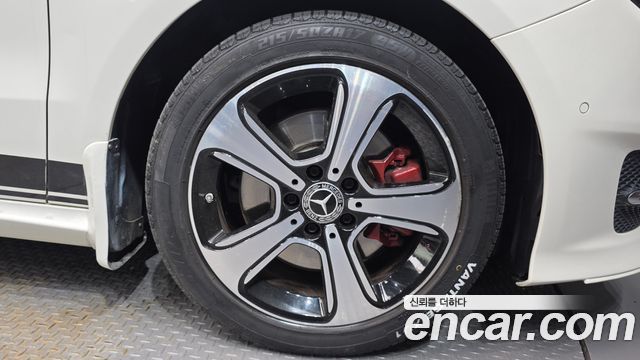 Mercedes-Benz B-Class W246 B220 - фото 4