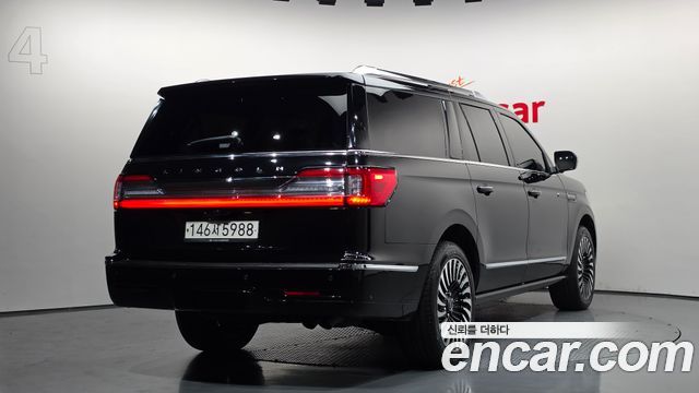 Lincoln Navigator 4-го поколения 3.5L Black Label - фото 1