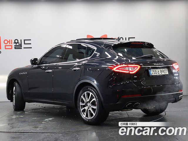 Maserati Levante 3.0 AWD GranLusso - фото 3
