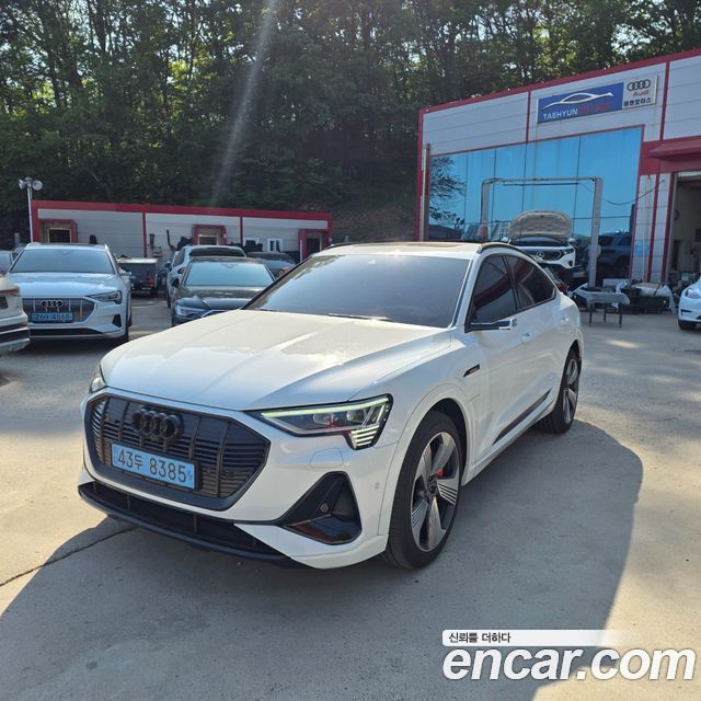 Audi e-tron 55 Quattro Sportback - фото 1