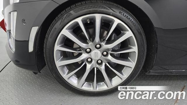 Cadillac CTS 3-го поколения 2.0 Premium - фото 4