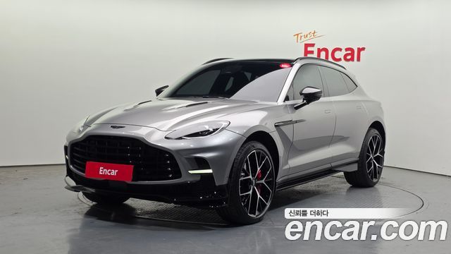 Aston Martin DBX 4.0 V8 707 - фото 0