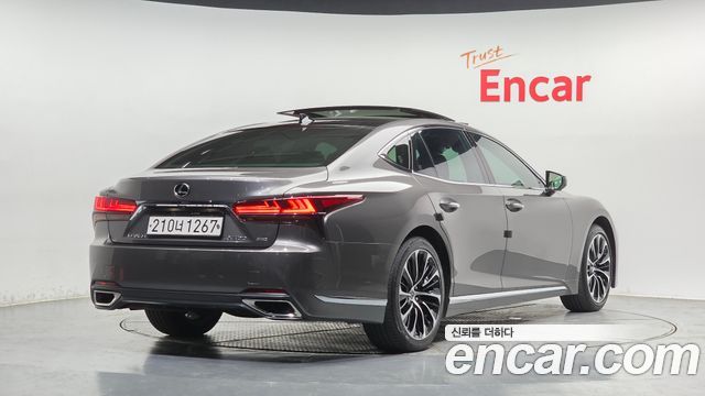 Lexus LS LS500 3.5 Luxury AWD - фото 1