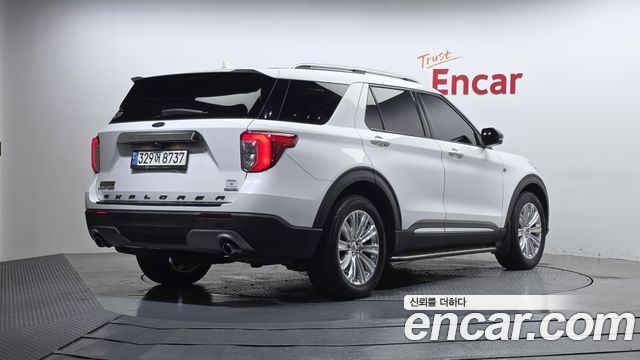 Ford Explorer 6-го поколения 2.3 LimIted 4WD - фото 1