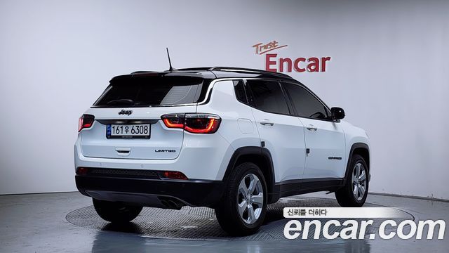 Jeep Compass 2-го поколения 2.4 limited 2WD - фото 1