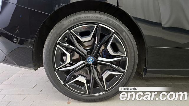 BMW iX xDrive50 Sports Plus - фото 4