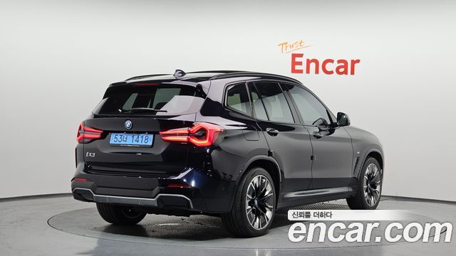 BMW iX3 M Sports - фото 1