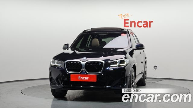 BMW iX3 M Sports - фото 2