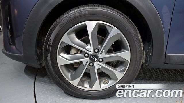 Kia Stonic Diesel 1.6 Prestige - фото 4