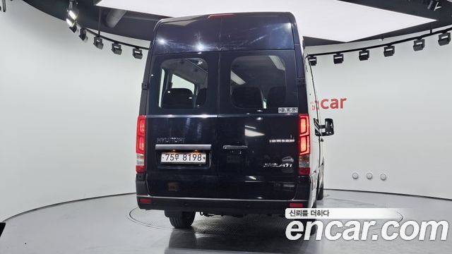 Hyundai Solati 15-seater deluxe - фото 3