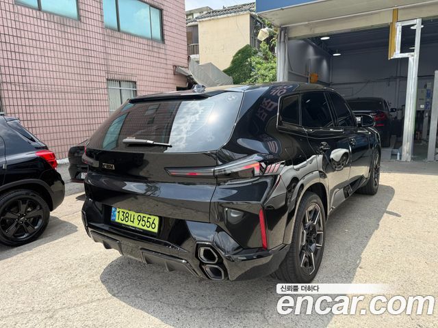 BMW XM G09 4.4 - фото 1