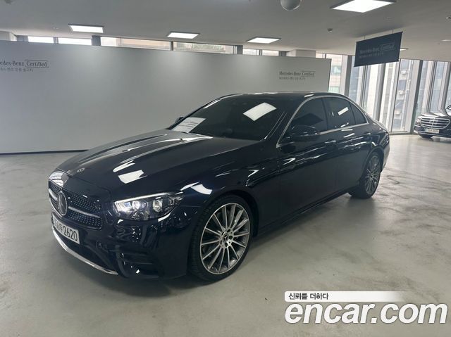 Mercedes-Benz E-Class W213 E350 4MATIC AMG Line - фото 0