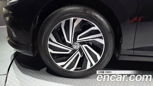 Volkswagen Jetta 7-го поколения 1.4 TSI Prestige - фото 4