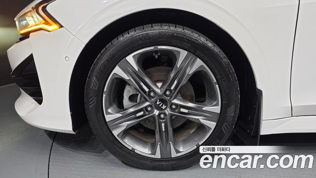 Kia K5 3-го поколения 2.0 Signature - фото 4