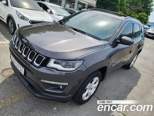 Jeep Compass 2-го поколения 2.4 Longitude AWD - фото 2