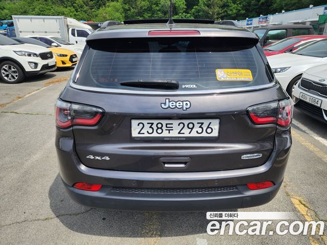 Jeep Compass 2-го поколения 2.4 Longitude AWD - фото 4