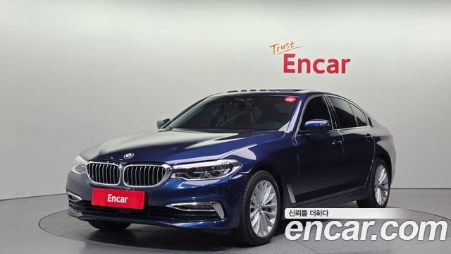 BMW 5-Series G30 530i xDrive Luxury Plus - фото 0