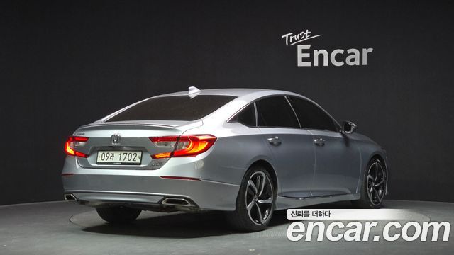 Honda Accord 10-го поколения 2.0 Turbo Sport - фото 1