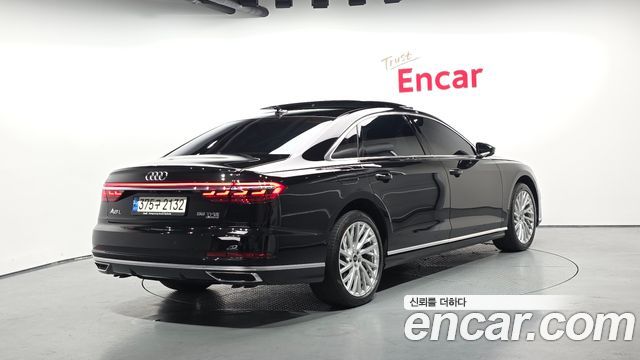 Audi A8 D5 55 TFSI Quattro LWB - фото 1