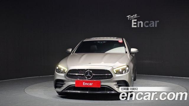 Mercedes-Benz E-Class W213 E220d 4MATIC AMG Line - фото 2